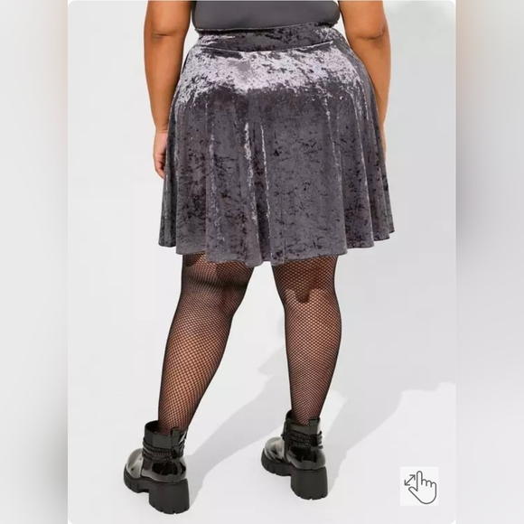 Torrid Mini Velvet Skater Skirt - Picture 4 of 5